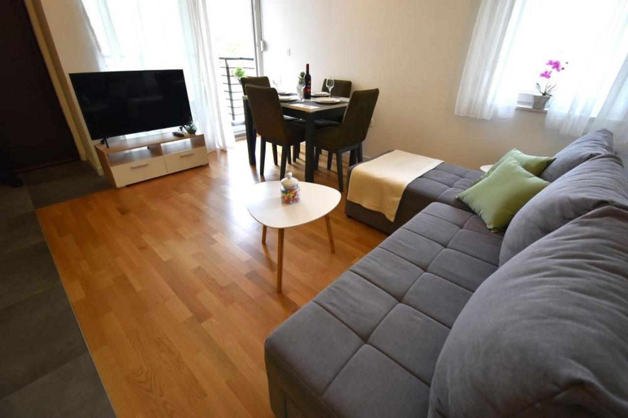 Apartment Johnny With Private Parking Zadar Exterior foto
